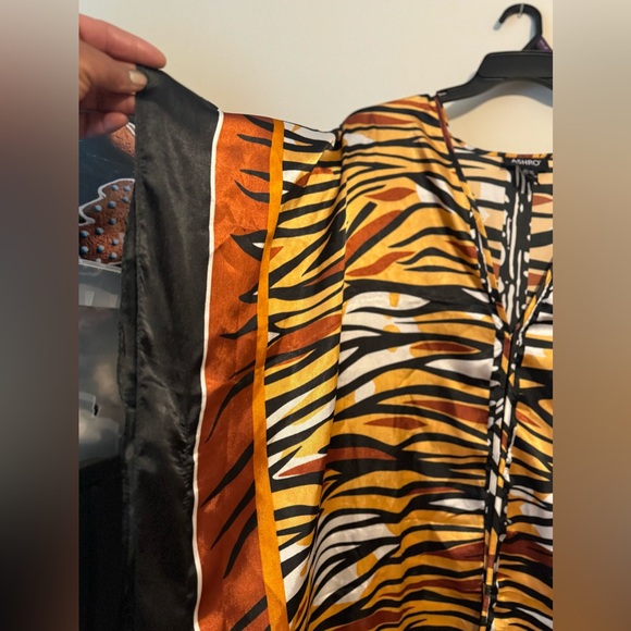 Ethnic Print Kaftan - Picture 5 of 7